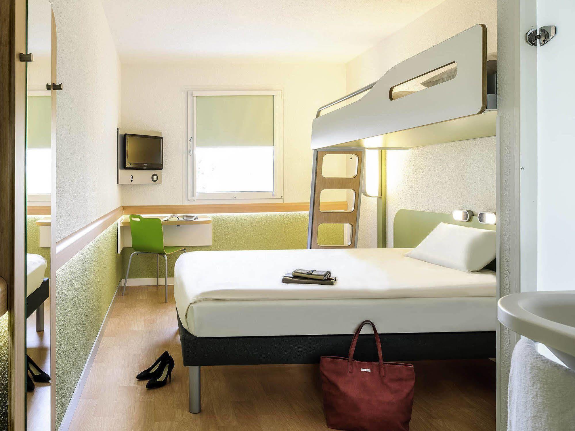 Ibis Budget Lille Ronchin - Stade Pierre Mauroy Esterno foto